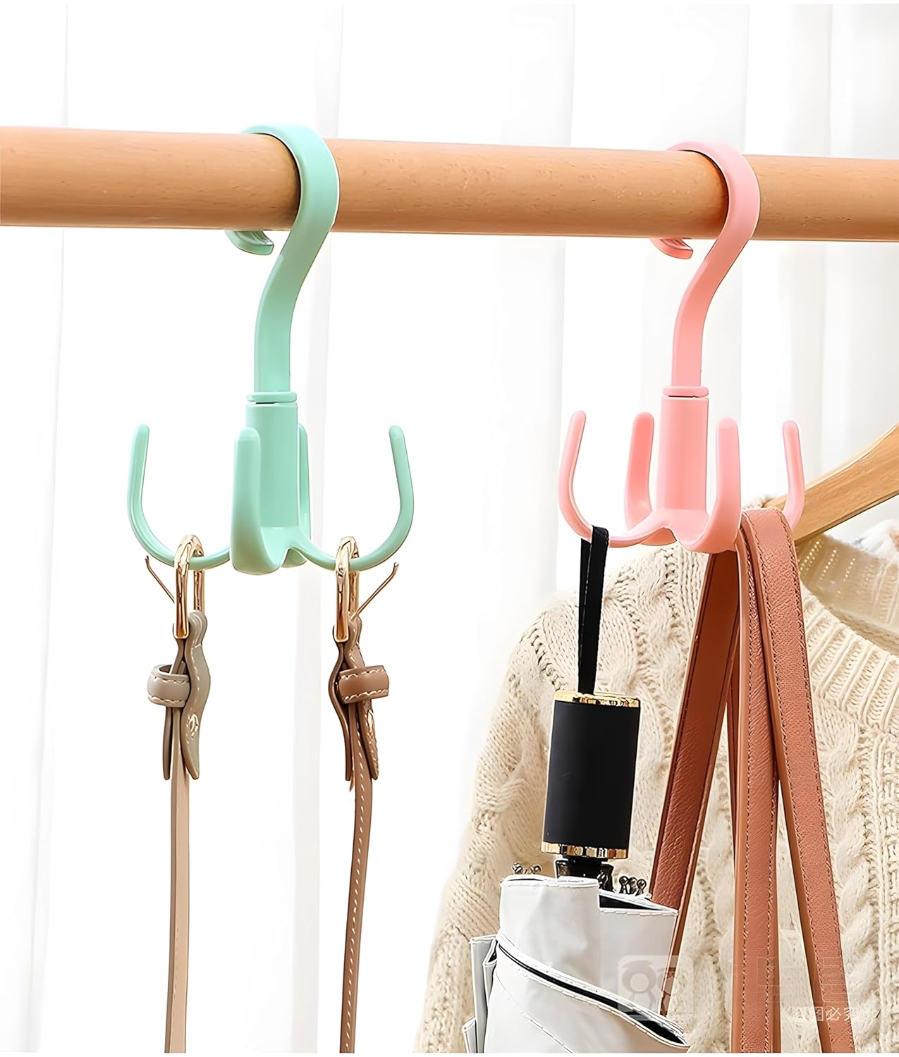 Multi-Function 360 Degree Rotatable 4 Claw Hook Closet Hanger